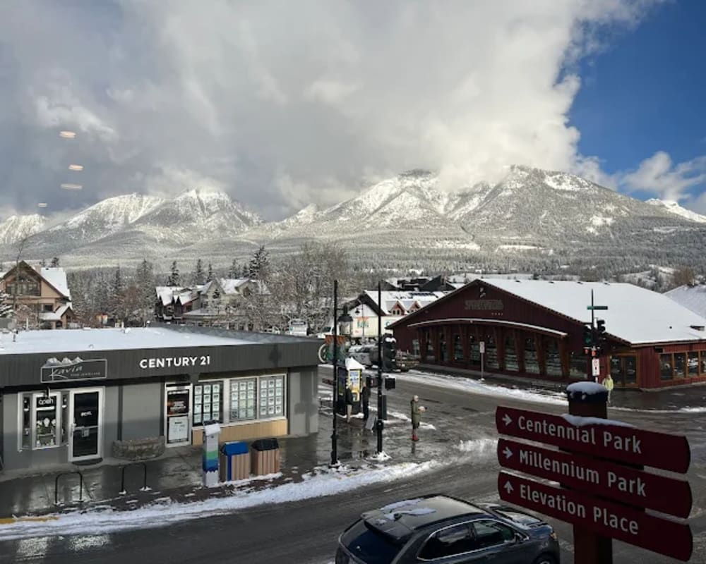 Welcome to Canmore Downtown Dental in Canmore